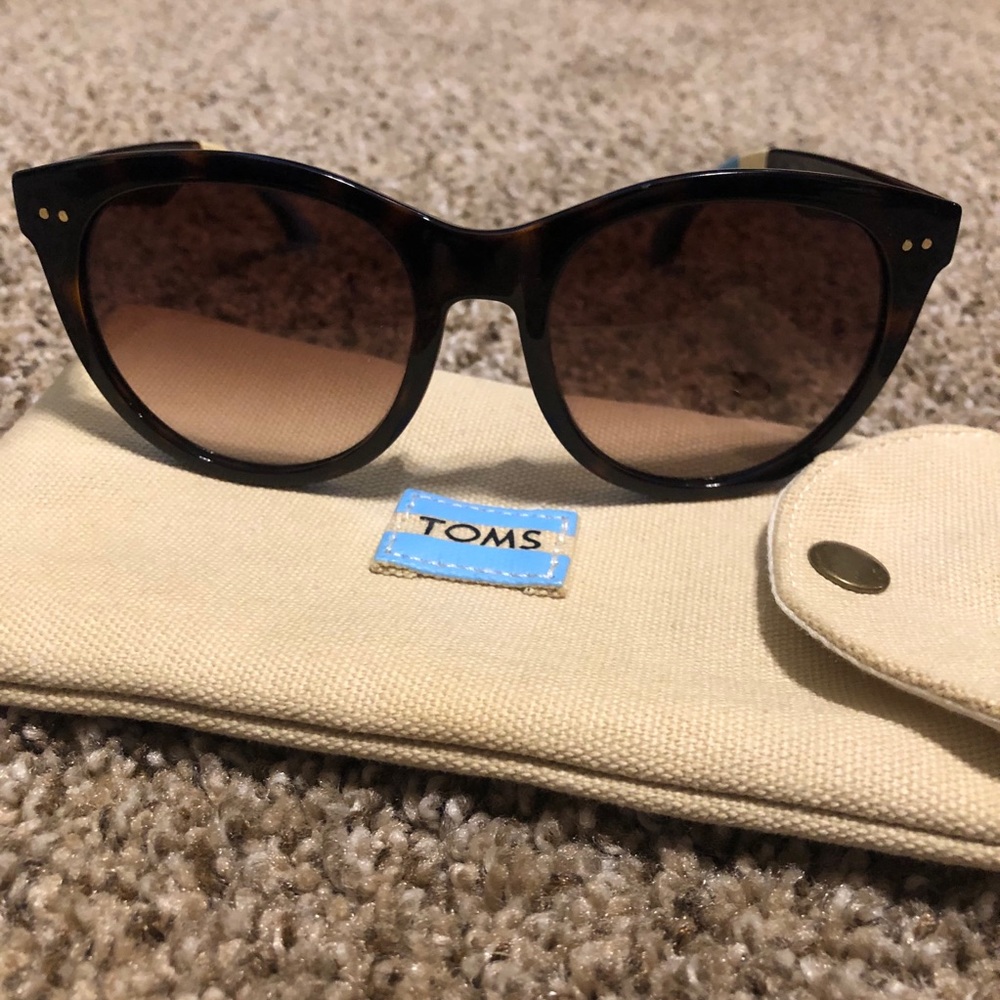 Tom’s Margeaux Sunglasses